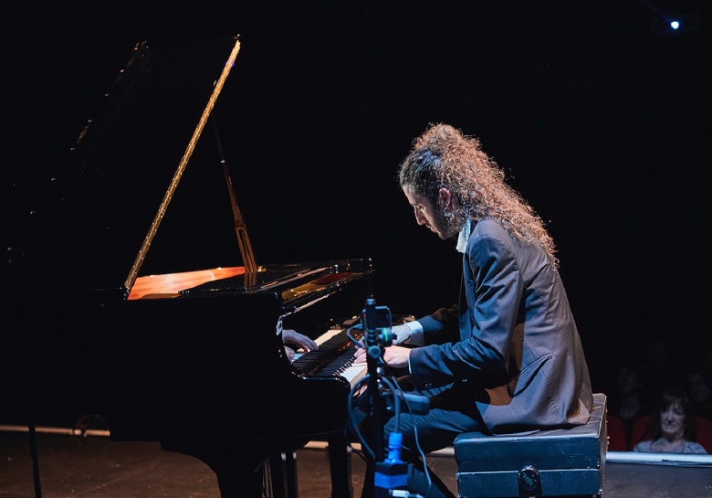 Jorge Bedoya. El piano de Pandora - Teatro Municipal de Almagro (Almagro)