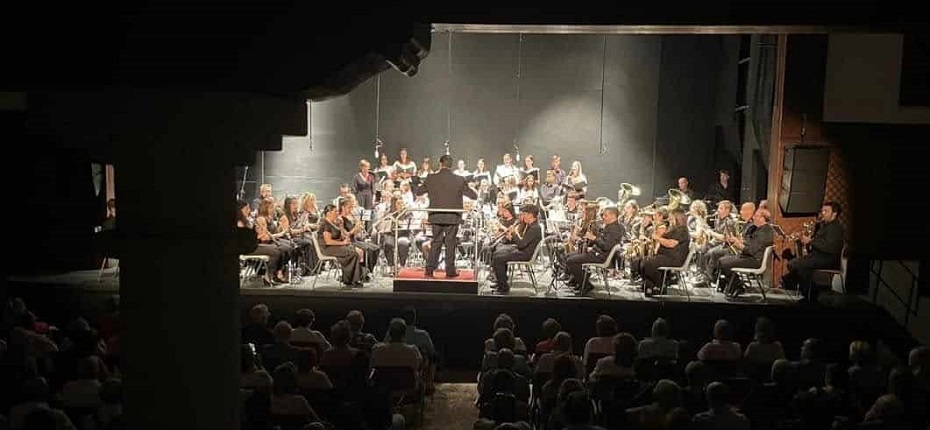 Concierto de Zarzuela - Asoc. Amigos de la Música y Asoc. Coral Stma. Trinidad